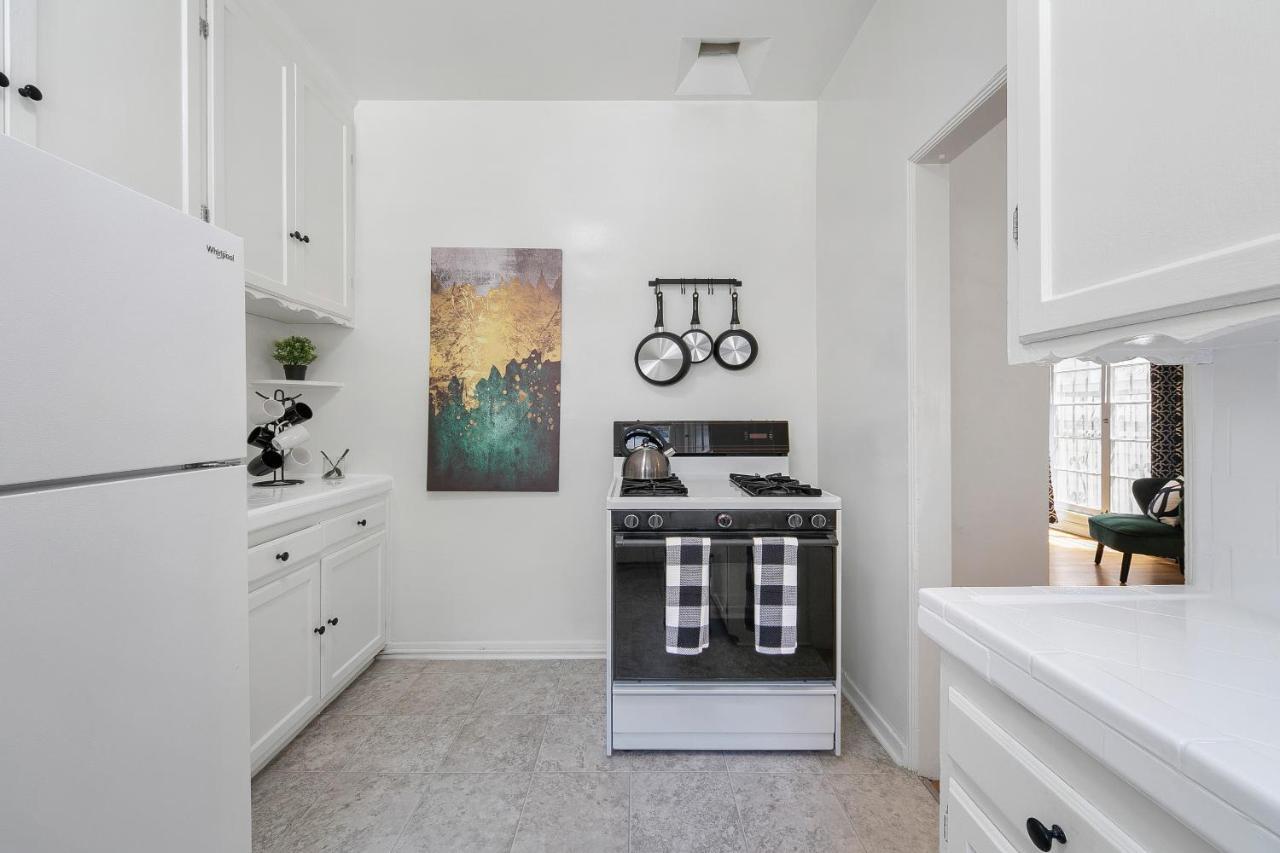 Beverly Hills Stylish & Central 1 Bedroom Apt + Parking Los Angeles Dış mekan fotoğraf